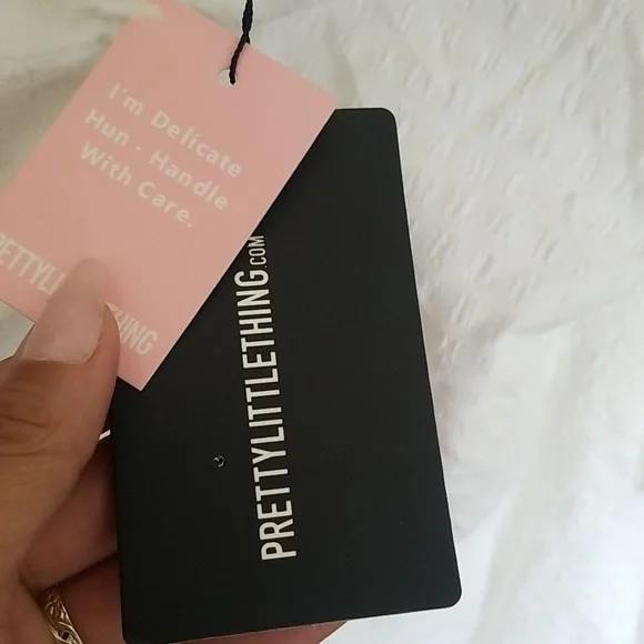 PrettyLittleThing Textured cold shoulder ruched bodycon dress US size 6 NWT - Picture 4 of 6